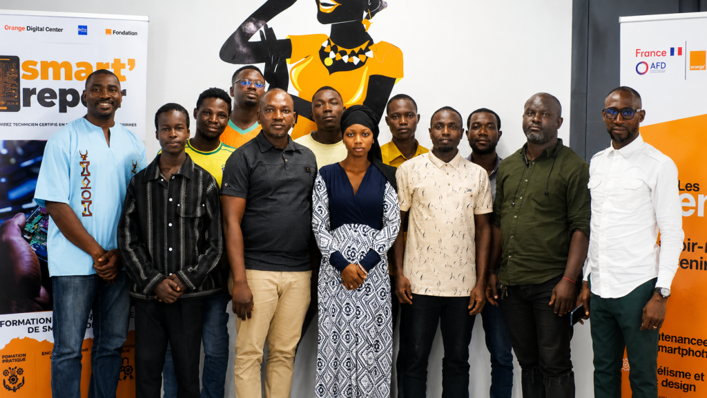 photo de fin de formation avec les apprenants de smart repair