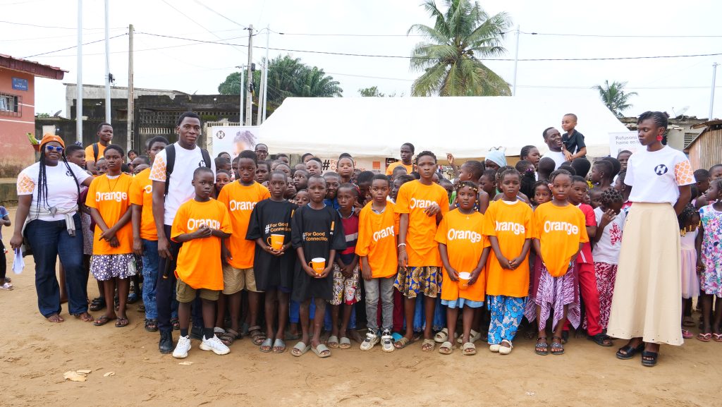 For Good Connections Day : H-FABLAB aux côtés d’Orange Côte d’Ivoire pour sensibiliser les jeunes de 10 à 15 ans au numérique responsable