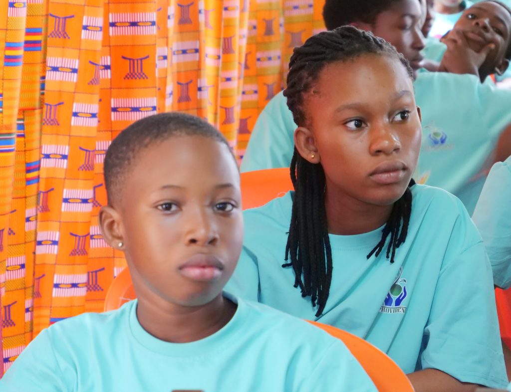 For Good Connections Day : H-FABLAB aux côtés d’Orange Côte d’Ivoire pour sensibiliser les jeunes de 10 à 15 ans au numérique responsable