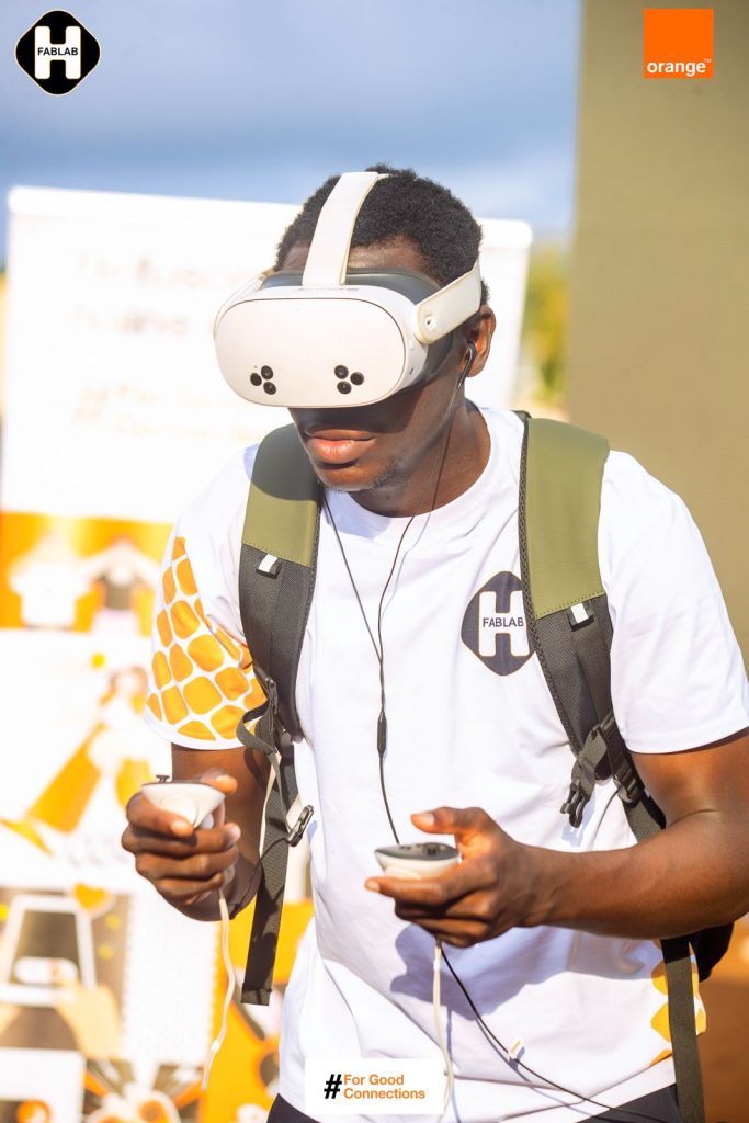 For Good Connections Day : H-FABLAB aux côtés d’Orange Côte d’Ivoire pour sensibiliser les jeunes de 10 à 15 ans au numérique responsable